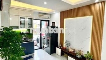Bán nhà tập thể phố Mai Hương nhà đẹp 2 thoáng đẹp ở ngay 60m tầng 5 g