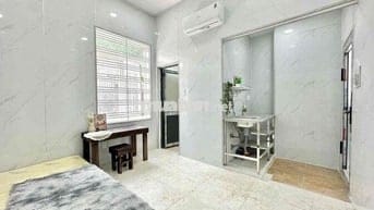 CĂN HỘ DỊCH VỤ MỚI XÂY GẦN HOÀNG DIỆU 2