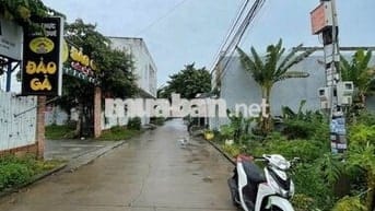 Bán nền rộng gần 150m2 thổ cư 100% giá chưa tới 2,5 tỷ