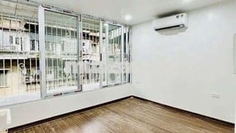 Bán căn hộ tập thể phố Cát Linh. 90M. 3 ngủ. Nhỉnh 5 tỷ.