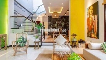 Cho thuê nhà 2 tầng sát Phạm Văn Đồng, gần biển sơn trà