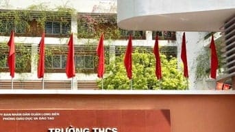 Bán nhà TĐC Giang Biên, 4 tầng vỉa hè kinh doanh dt 60m2 mt 5m