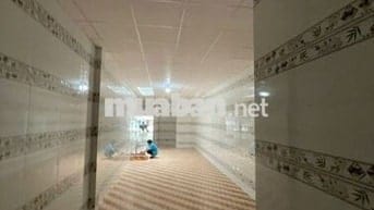 Ánh kẹt tiền bán nhà mặt tiền đường Hùng Vương