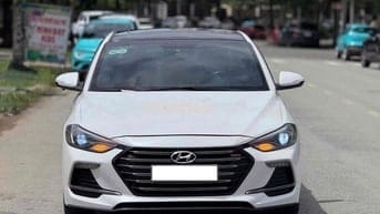 Hyundai Elantra 2018 Sport 1.6 AT - 53000 km