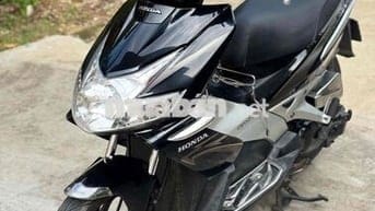 Xe AirBlade 2010 FI rin ròn