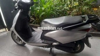 Bán xe honda scr.giấy tờ đầy đủ.máy im.giá 4tr200k