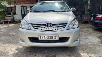 Toyota Innova 2011 G - 150000 km