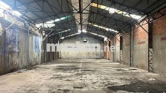 Cho thuê kho mặt tiền đường Bùi cẩm hổ tổng dtsd 500m2 trống suốt