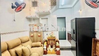 Cho thuê, nhà mới 100% đầy đủ nội thất 3 tầng giá 14tr
