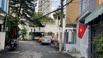 Bán nhà 2tầng cách Biến mỹ khê mấy bước chân.cạnh trung tâm tài chính