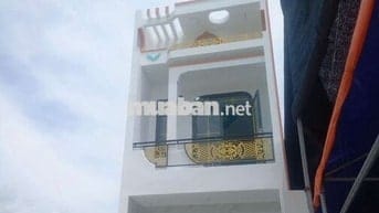 NHÀ MỚI XÂY TIỆN KINH DOANH. ĐÚC 1 LẦU 4X34 ĐƯỜNG 833B NGAYPHƯỚC VÂN.