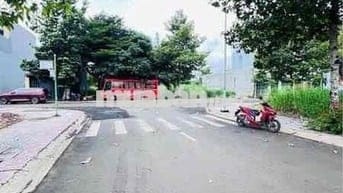 CHÍNH CHỦ BÁN GẤP CĂN NHÀ CẤP 4-  SHR CÔNG CHỨNG TRONG NGÀY