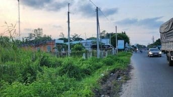 Cần tiền cho con du học bán gấp lô đất tại Quốc lộ 91, 27 tỷ, 1400m2, 