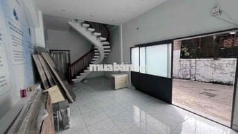 CHO THUÊ NHÀ 2 GÓC MẶT TIỀN MĂT TIỀN SÁNG ĐẸP BÊN HÔNG ĐỂ XE ĐƯỢC