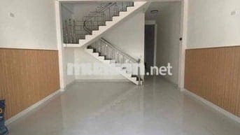 cho thuê nhà 2 tầng 3pn/2wc mặt tiền tân thái