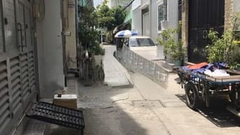 Cho thuê nhà hẻm 5m(XH) Bình Trị Đông, P.B.T.Đông A, Q.BTân giá 11.5tr