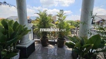 BÁN NHÀ 3MT DT 320M2 NGANG 16M NGAY CHỢ THỦ ĐỨC GIÁ CHỈ 53TR/M2