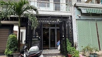 Bán gấp nhà DT 50,2m2 nằm Nguyễn Cửu Vân P.17 Bình Thạnh giá 2,25tỷ 