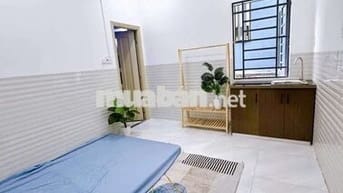 Cửa sổ trời sạch đẹp thoáng, ưu đãi giảmgiá phòngrẻ, đường lớn an ninh