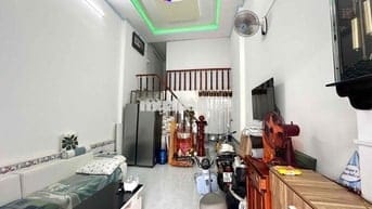 Tôi cần bán nhà 1 trệt 1 lửng còn mới , cứng cáp , chỉ việc dọn vào ở