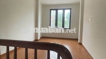 🏠 Cho thuê nhà mặt phố Kim Mã – giá 12tr/tháng (có thương lượng)