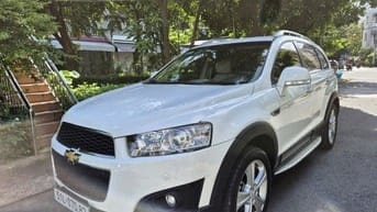 Cần bán Captiva đời 2015 số Auto,màu trắng,gđ sử dụng mới 98%.