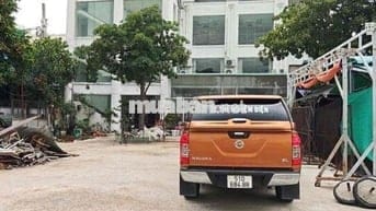 cho thuê nhà mặt tièn Nguyễn Văn Linh 14x20 giá 90 tr