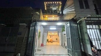 Gấp! Cần bán nhà 1trệt 2 lầu HXH Hoàng Việt,TB giá 2tỷ950/55,4m2. SHR