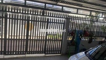nhà ngay trung tâm ngang 8m dài 15,5m