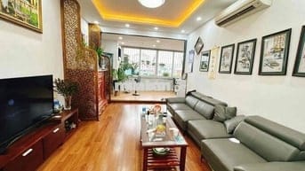 Tập thể N2 Vĩnh Phúc, BD, 3 ngủ, khách bếp, 2wc, oto đỗ chân toà nhà