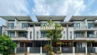 chính cho cho thuê nhà hiệt thư Lavila có phòng xông hơi giá tốt