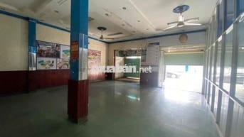 Cho thuê mặt bằng ngay ngã 4 Lê hồng Phong Phú Hoà