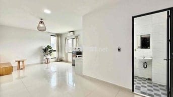 Cho thuê phòng rộng 40m2 gần Vạn Phúc City,Phạm Văn Đồng full nội thât