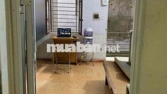 Cho thuê phòng 25m2 trong nhà nguyên căn