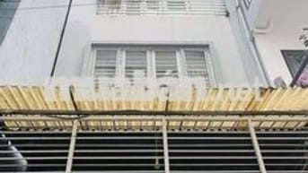 Cho thuê nhà ngọc thụy 60m 4 tầng 4 ngủ giá 11 triệu có bớt