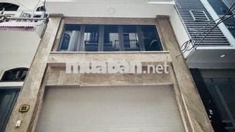 Chính chủ gửi bán nhà phân lô ô tô Hoàng Quốc Việt giá cực tốt