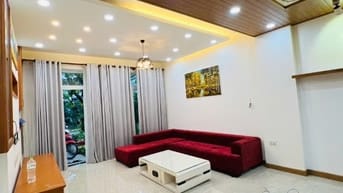 Cho thuê biệt thự Villa Park full nội thất 25 Tr- Huyền 0909394065