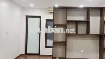 Cho Thuê Căn Hộ Tập Thể Nghĩa Tân. 70m2 Fuil Nội Thất. Giá 3.9 tỷ