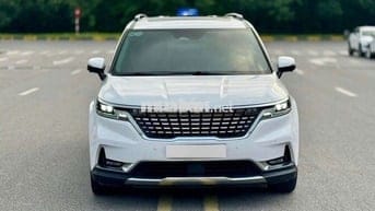 KIA Carnival 2022 2.2D Signature 7c - 76000 km