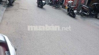 Cần cho thuê nhà nguyên căn ,4 tầng ở đường giáp bát