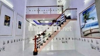 Nhà Mới Sạch Đẹp DT 130m2 1Trệt 1Lửng 3Pn 2Wc Hẻm Xe Tải Vỉa Hè Mát Mẽ