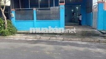 Nhà xưởng mới 350m2 ,có điện 3fa đường thông xe tải 10 tấn sx ,kho, ok