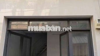 Nhà 1trệt 1lầu 1pn 1wc mặt tiền ngay chợ tiện ở và kd buôn bán