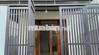 RA GẤP CĂN NHÀ CẤP 4 GIÁ RẺ CÁCH CHỢ HƯNG LONG 900m
