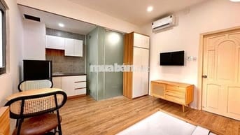 Căn Hộ Cách Bùi Viện 5 Bước Chân .... Nhận Khách Nước Ngoài 🔥🔥