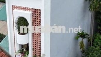 Bán nhà thiết kế siêu đẹp - 4 tầng Lại Yên, Hoài Đức giá 6.4 tỷ