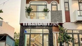 Sổ hồng riêng – Nhà 1 trệt 1 lầu, thiết kế hiện đại tại Bình Hòa