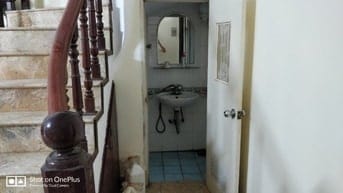 Cho thuê nhà nguyên căn 60m2, ngõ Lạc Long Quân 