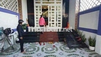 bán nhà trệt 2 lầu KDC bình nhâm gần nhà thờ lái thiêu