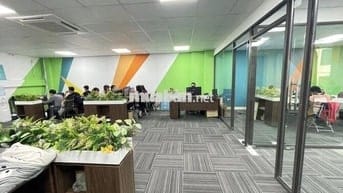 Thuê văn phòng giá rẻ Phú Nhuận 135m² chỉ 250k/m²